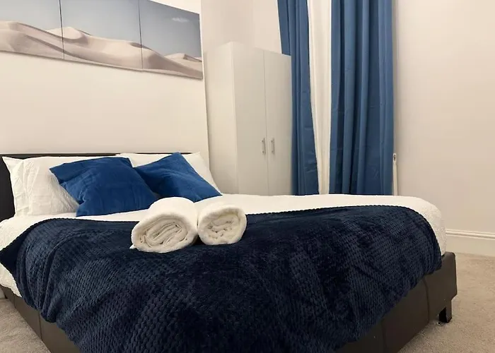 Riverside Haven Room 2